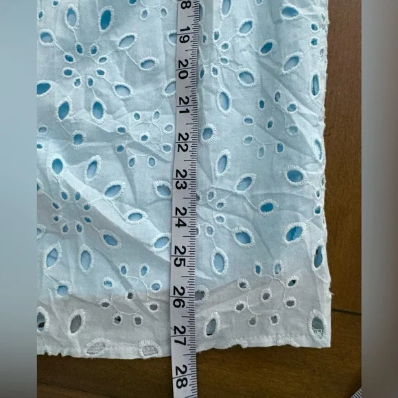 NWT Pretty Garden Eyelet Puff Sleeve Top • XL - Picture 12 of 12